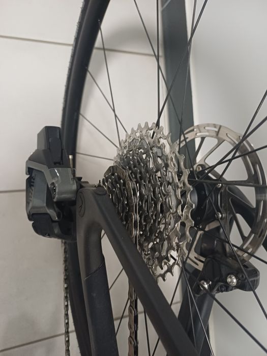 Canyon endurance cf7 Sram axs  elektronika