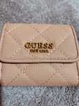 Carteira Guess  na cor rosa pálido