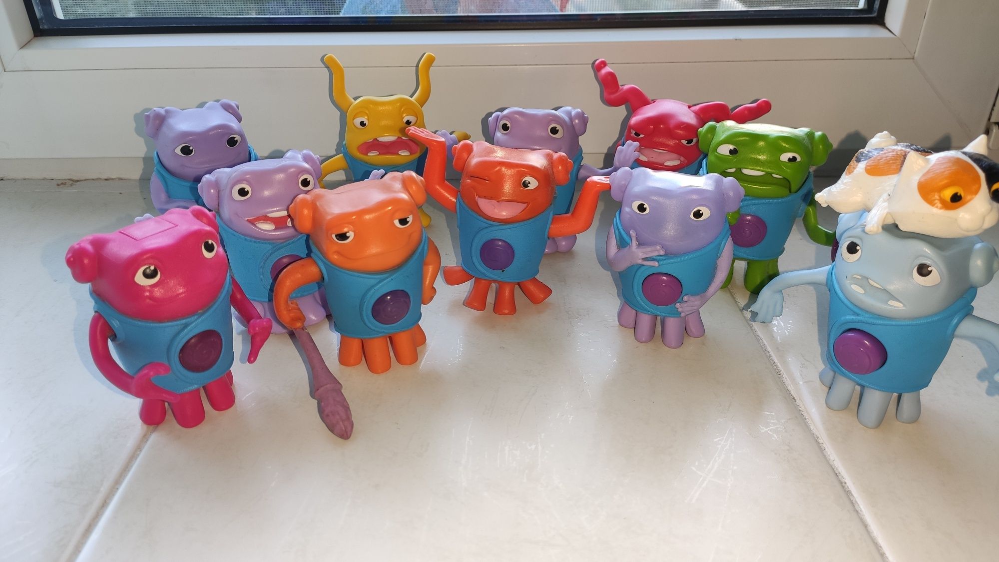Колекція пластмасових іграшок з мультфільму Бі Муві