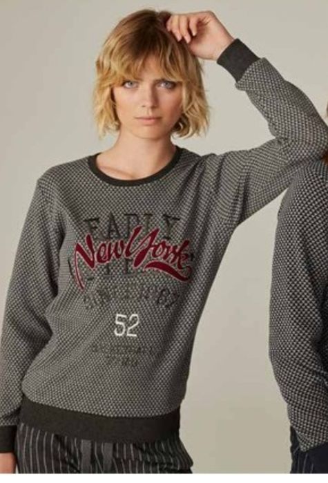 Продам трикотажний спортивний  костюм фірми Feyza