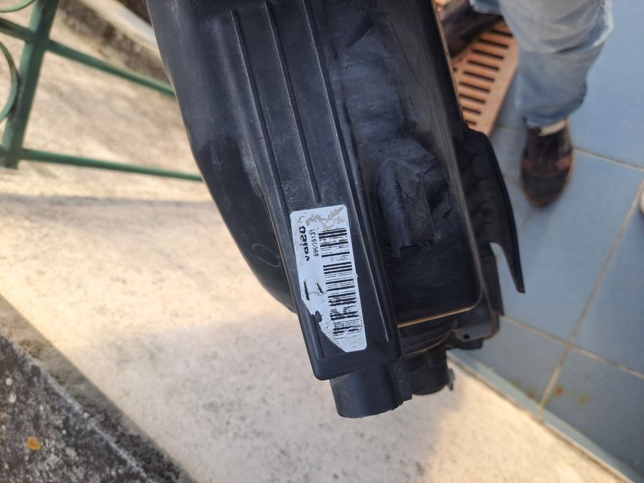 Farol direito Peugeot 206 em excelente estado