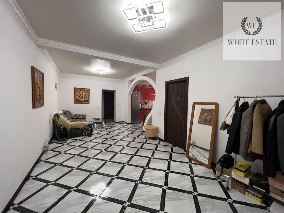 Продаж по вул. Татарській.