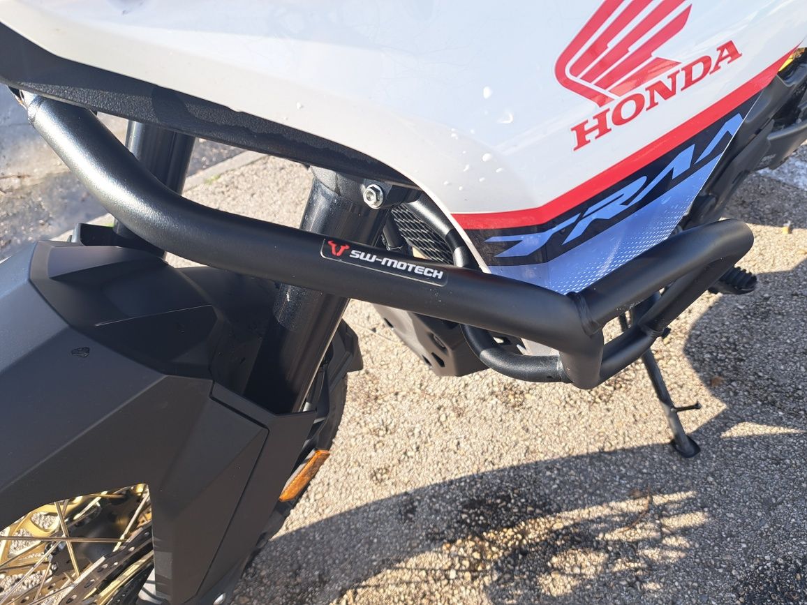 Honda Transalp 750 muitos extras