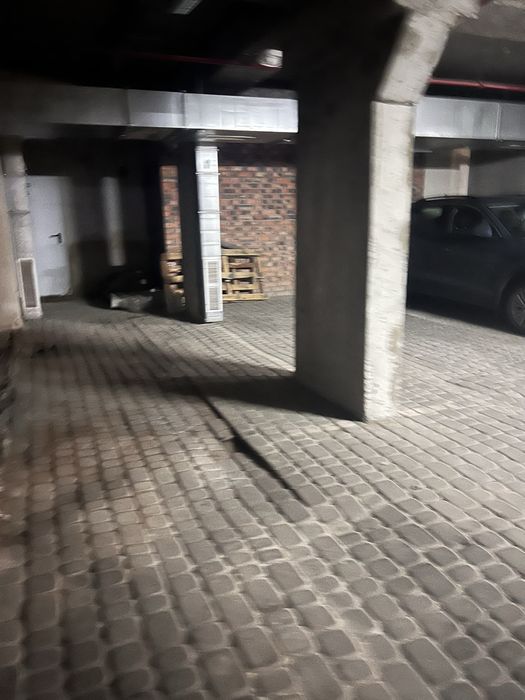 Оренда паркомісця Парус парк Кальпарківська 64 а