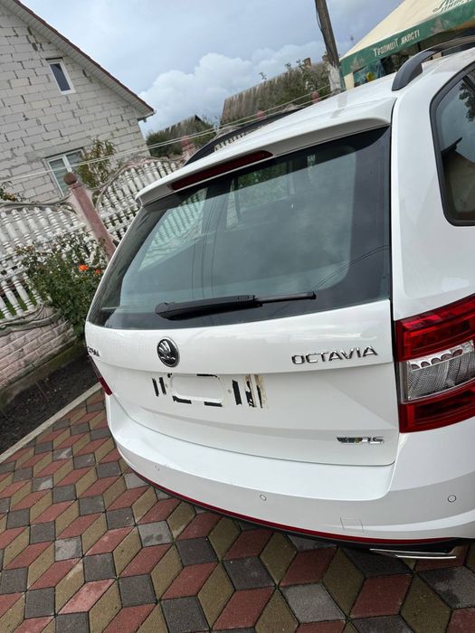 Ляда Кришка багажника Skoda Octavia A7 VRS Біла LF-9E 9P9P Рідна Фарба