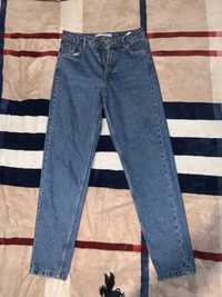 Продам джинсы Mom женские