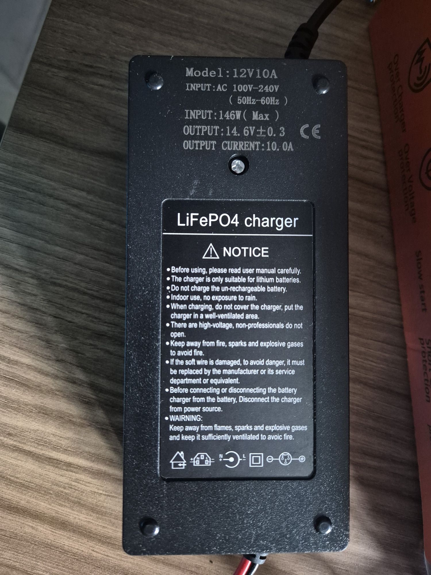 Ladowarka akumulator  LifePo4