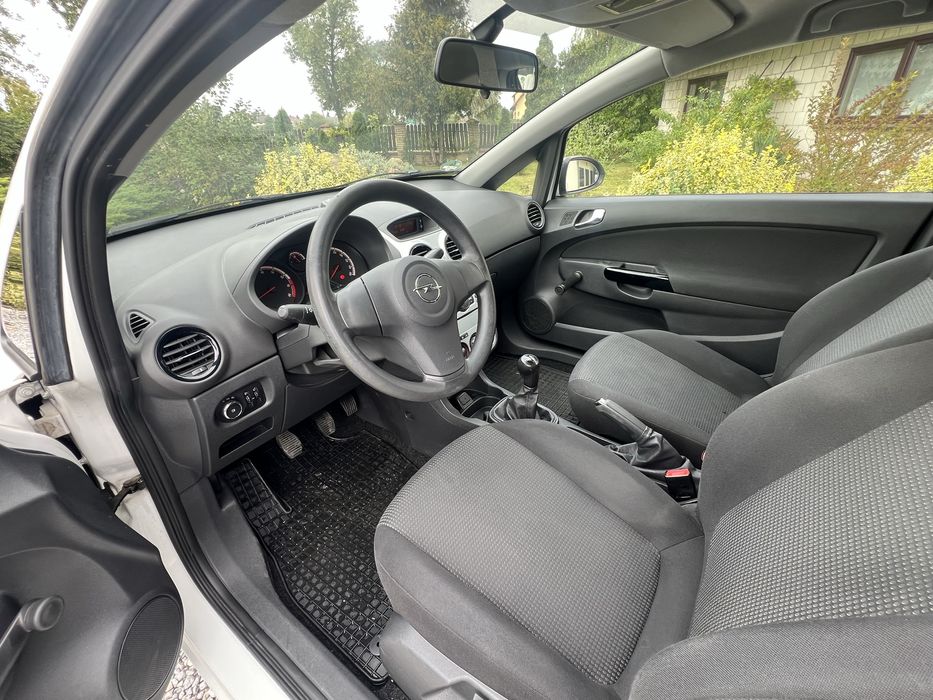Opel Corsa Lift 1.2 85KM 2012 Klima Alufelgi 167tys km