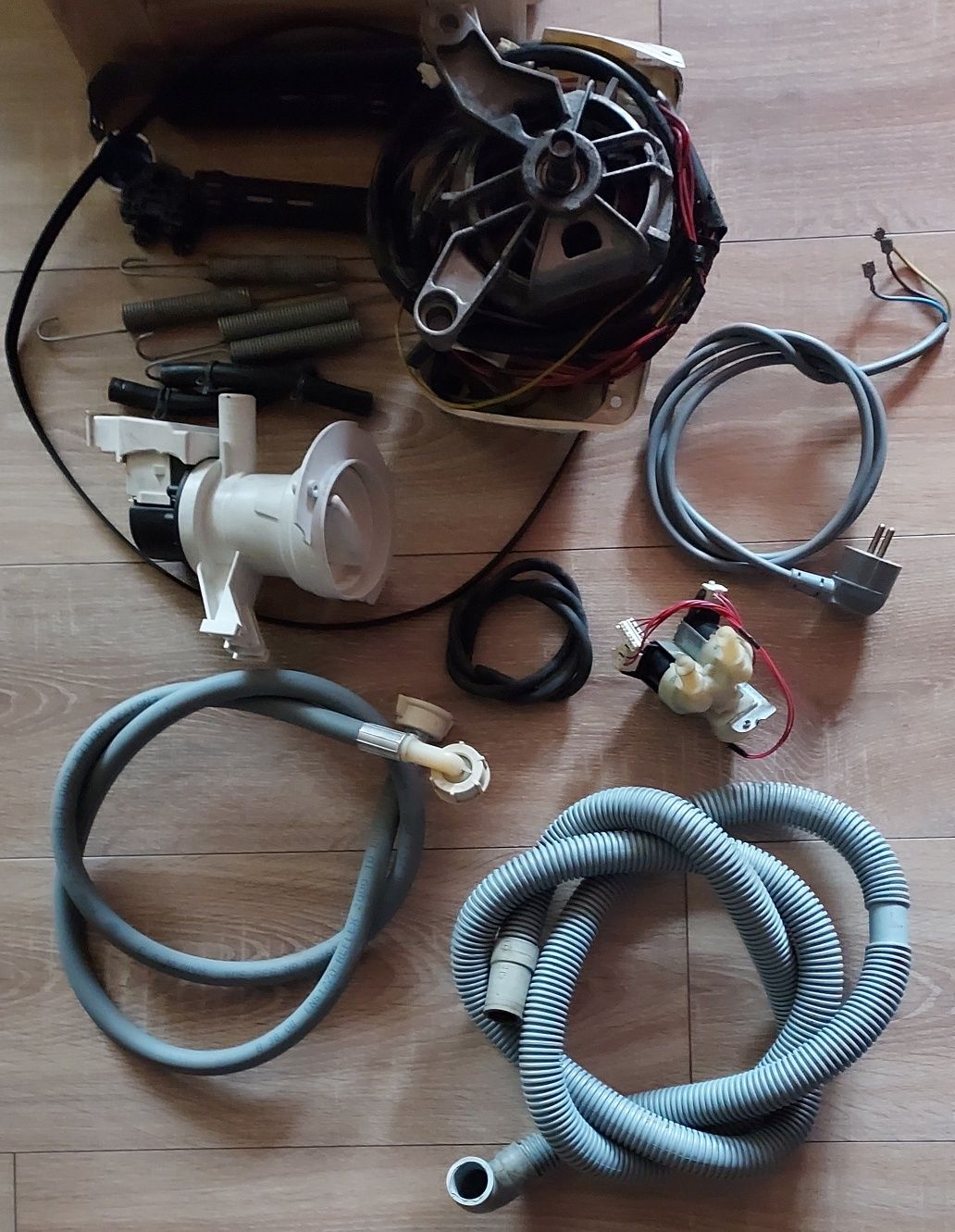 pralka Polar PTL810 - ładowana z góry