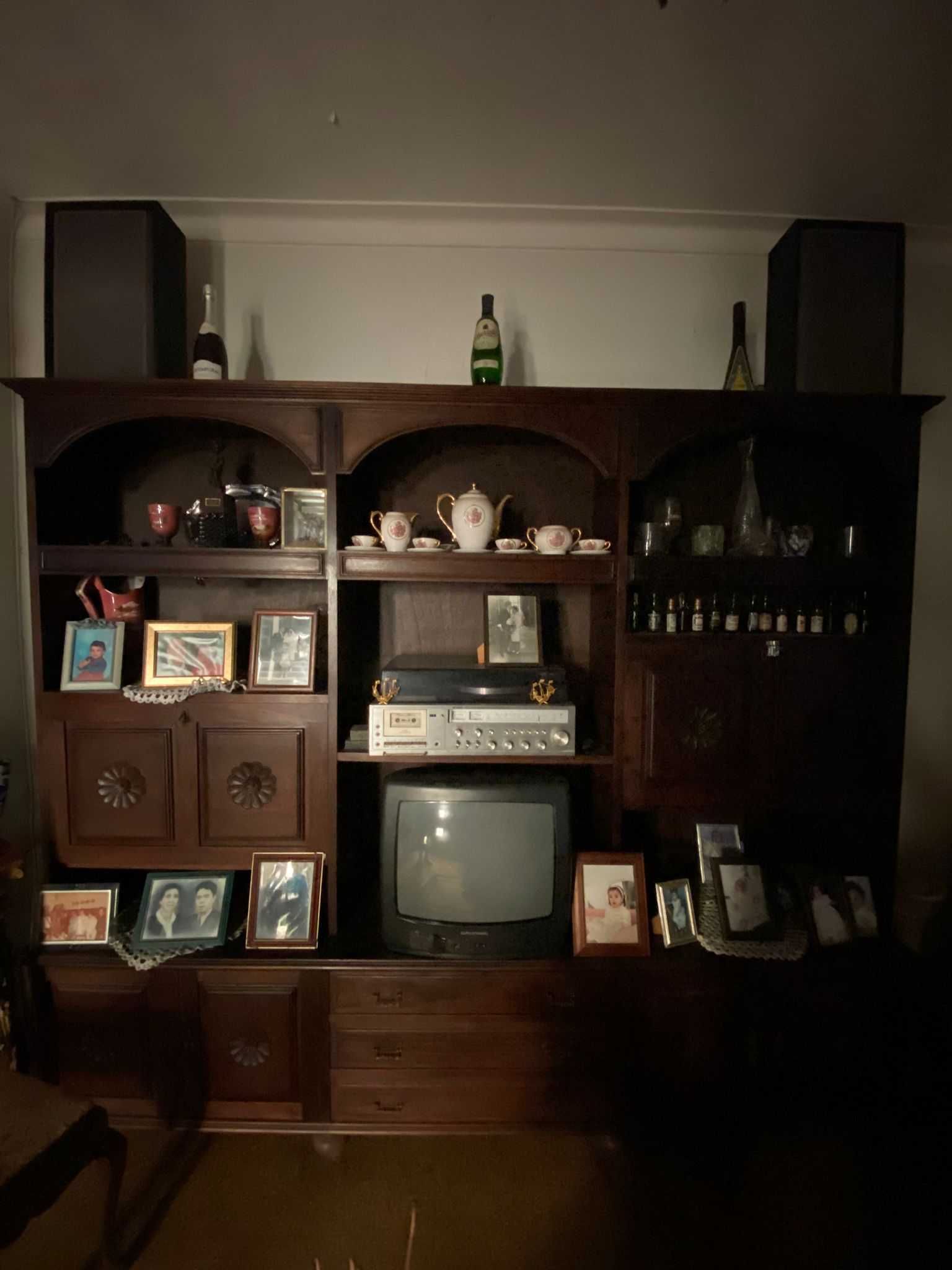 Vendo Móveis de Quarto e Sala