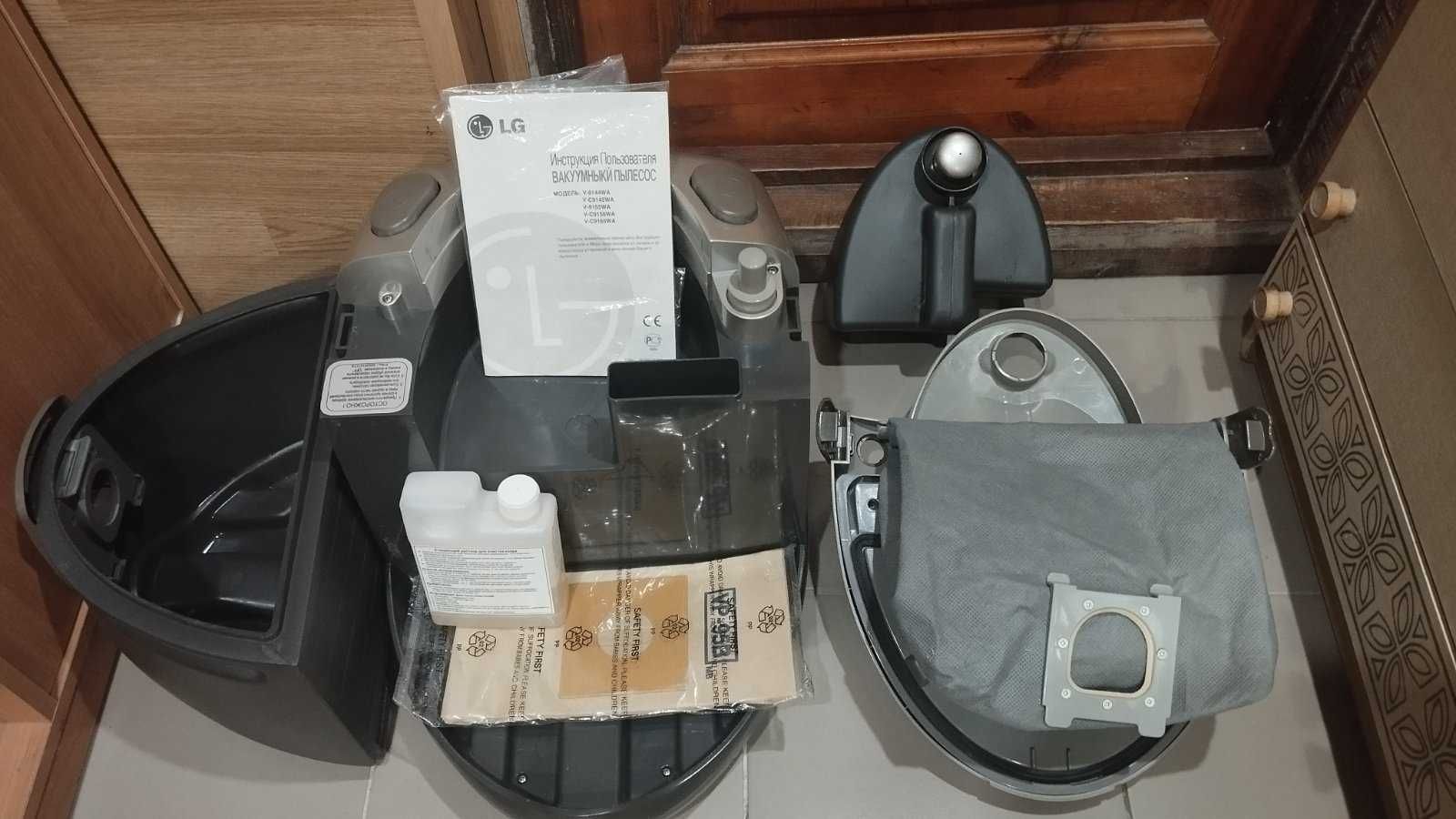 Пылесос моющий LG V-C9165WA в идеальном состоянии как новый