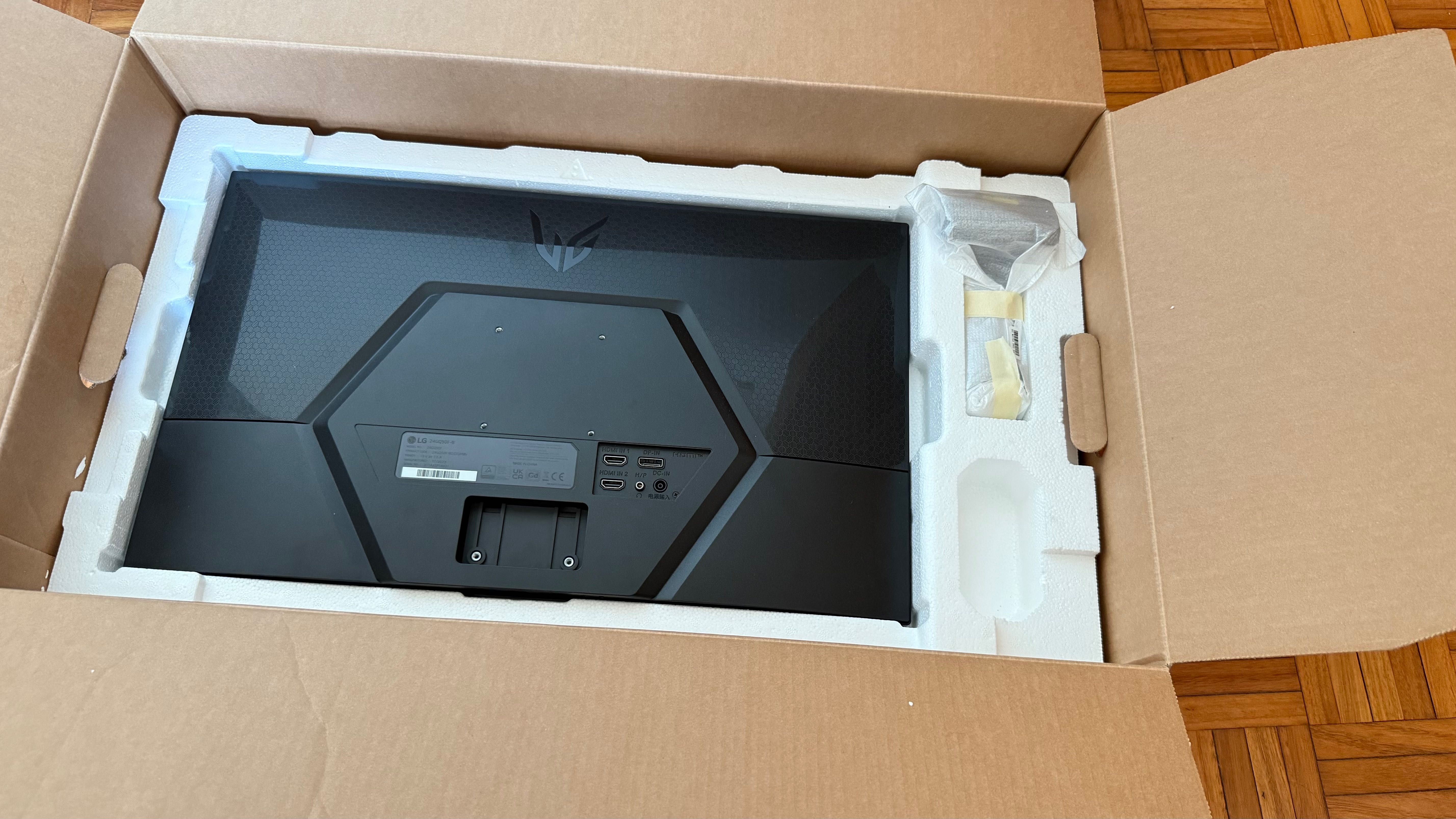 Monitor LG Ultragear 24'' 165 hz 1ms Full HD Seminovo