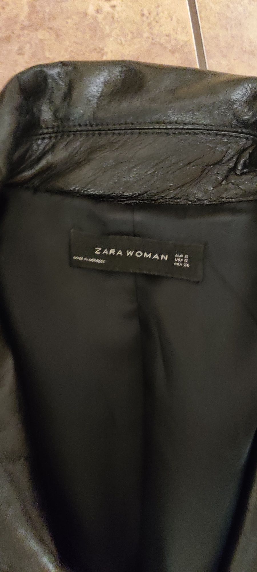 Жіночий костюм Zara, S