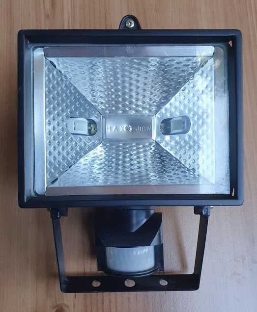 Oprawa halogenowa reflektor z czujnikiem ruchu