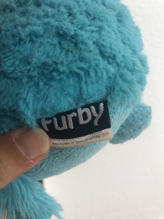 Peluche furby azul