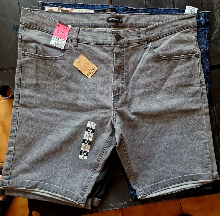 Calções bermudas de ganga novas xxl
Xl. Xxl
N 48. N 50. N 52
Fabricado