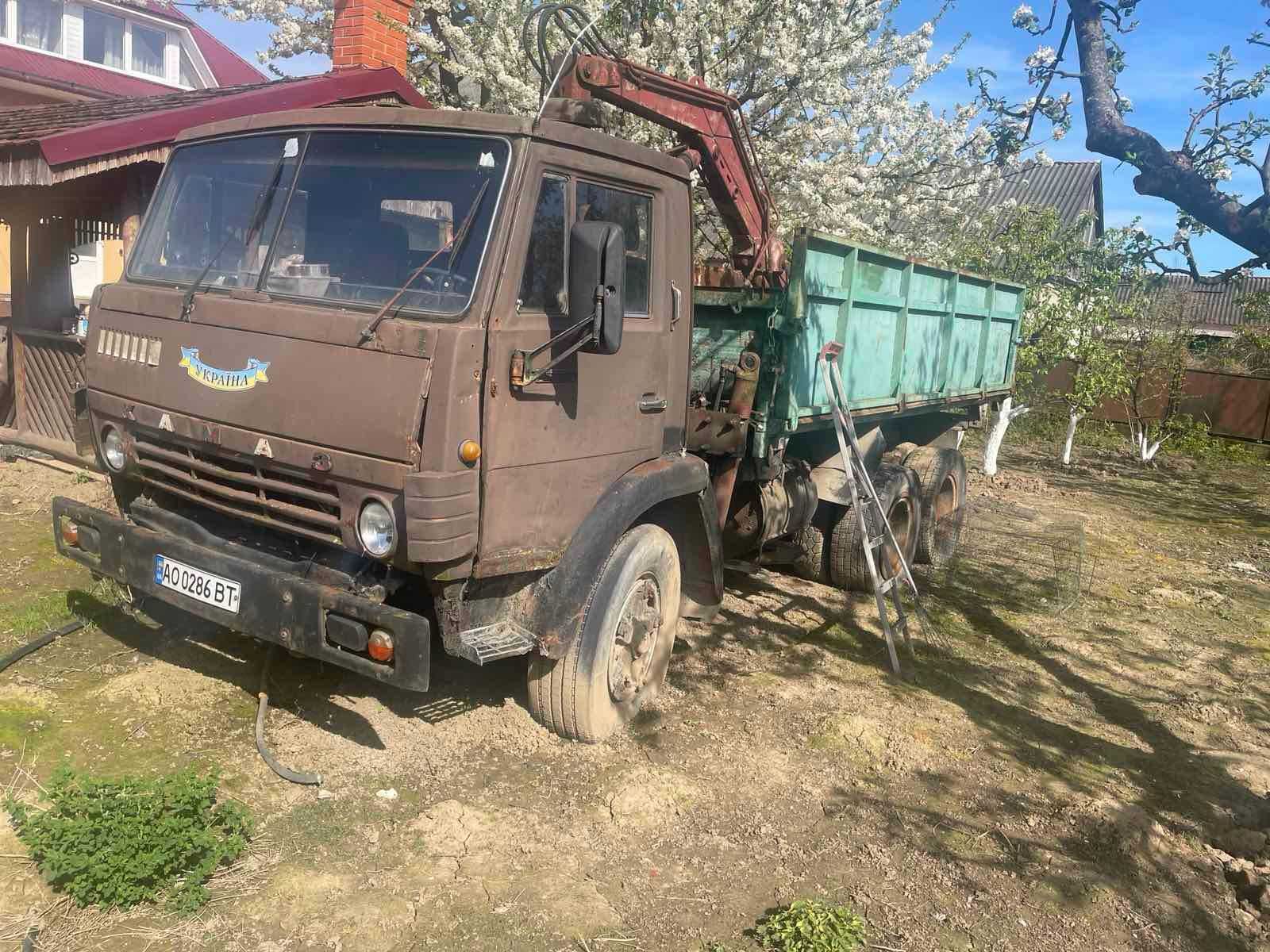 Камаз, маніпулятор, самосвал