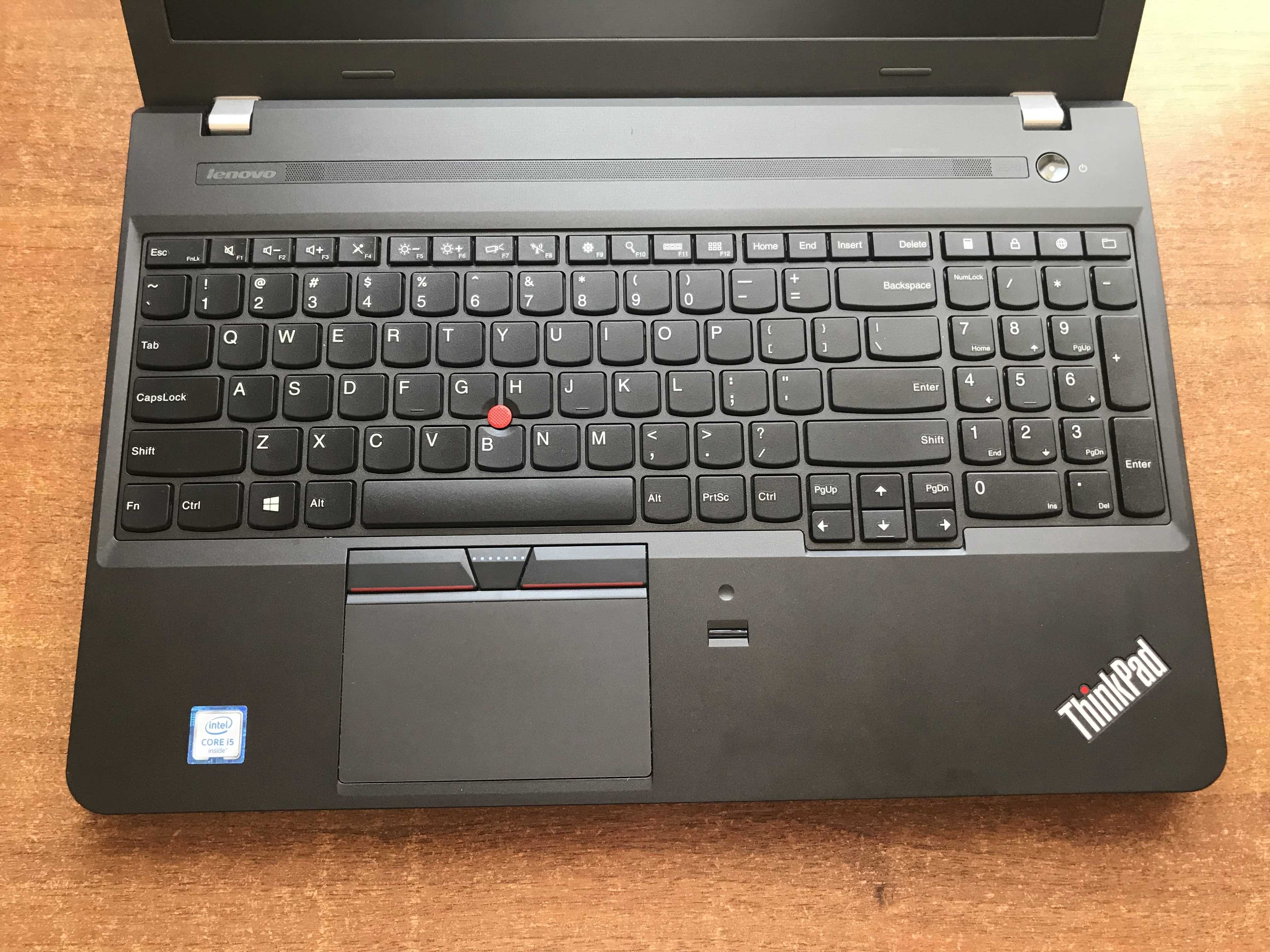 Ноутбук 15" FHD Lenovo Thinkpad E560 (i7-6600U/8/SSD256/R7M370)