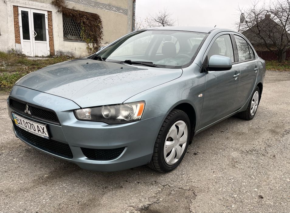 Автомобіль Міцубіші Ланцер Х
