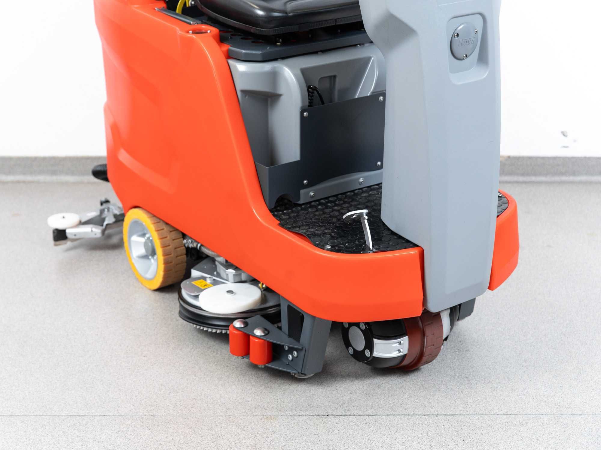 Szorowarka Hako Scrubmaster B75 R NOWE BATERIE 2020r 165h 24000netto