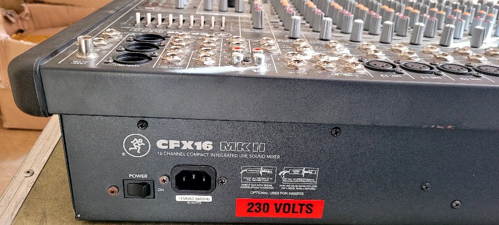 Mikser Mackie  CFX 16