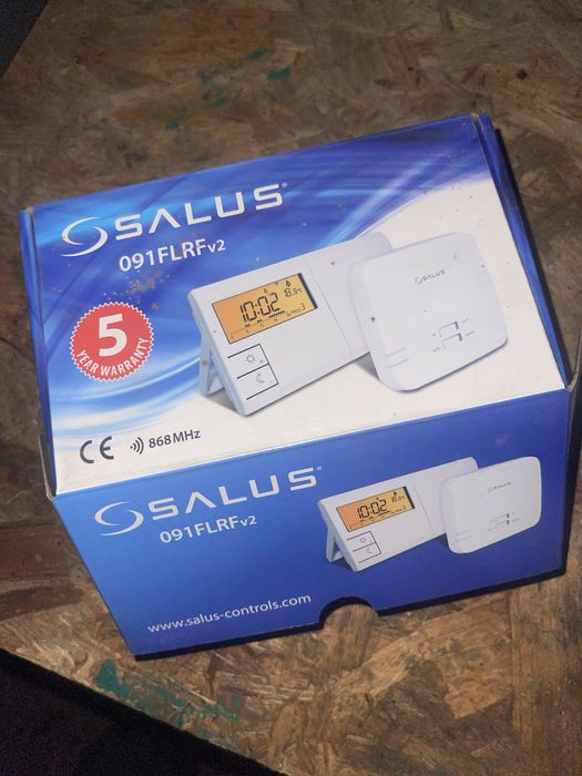 Elektroniczny regulator temperatury Salus 091FLRFv2
