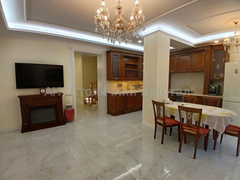 Довгострокова оренда таухаусу у с.Гора