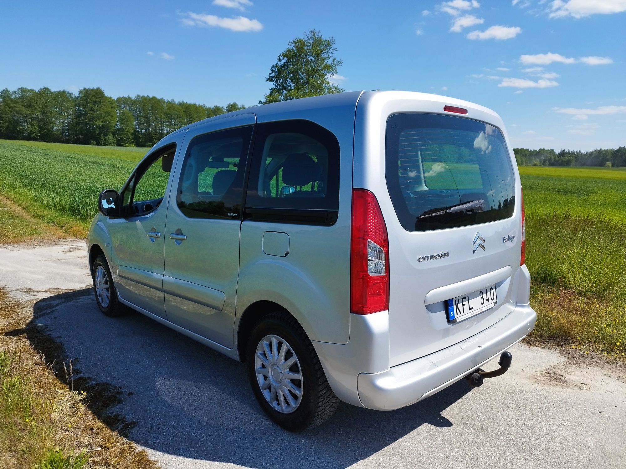 Citroen Berlingo 1.6 benzyna 5 osobowy