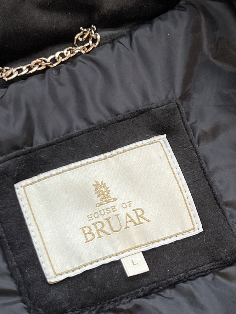 Чорна стьобана жилетка на блискавці дорогого бренду House of Bruar L