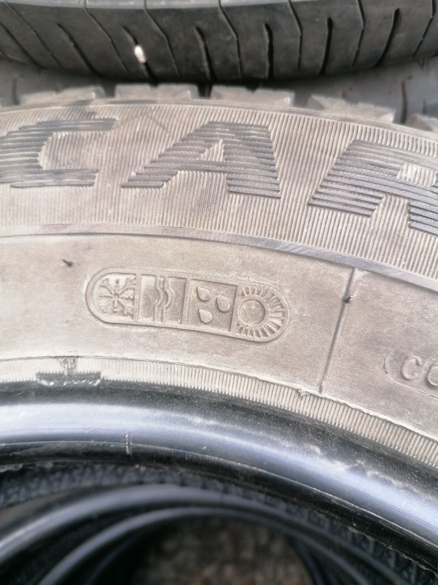 195/75/16 C Goodyear wielosezonowe całoroczne
