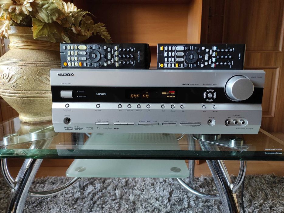 Amplituner ONKYO HT-R518 + piloty