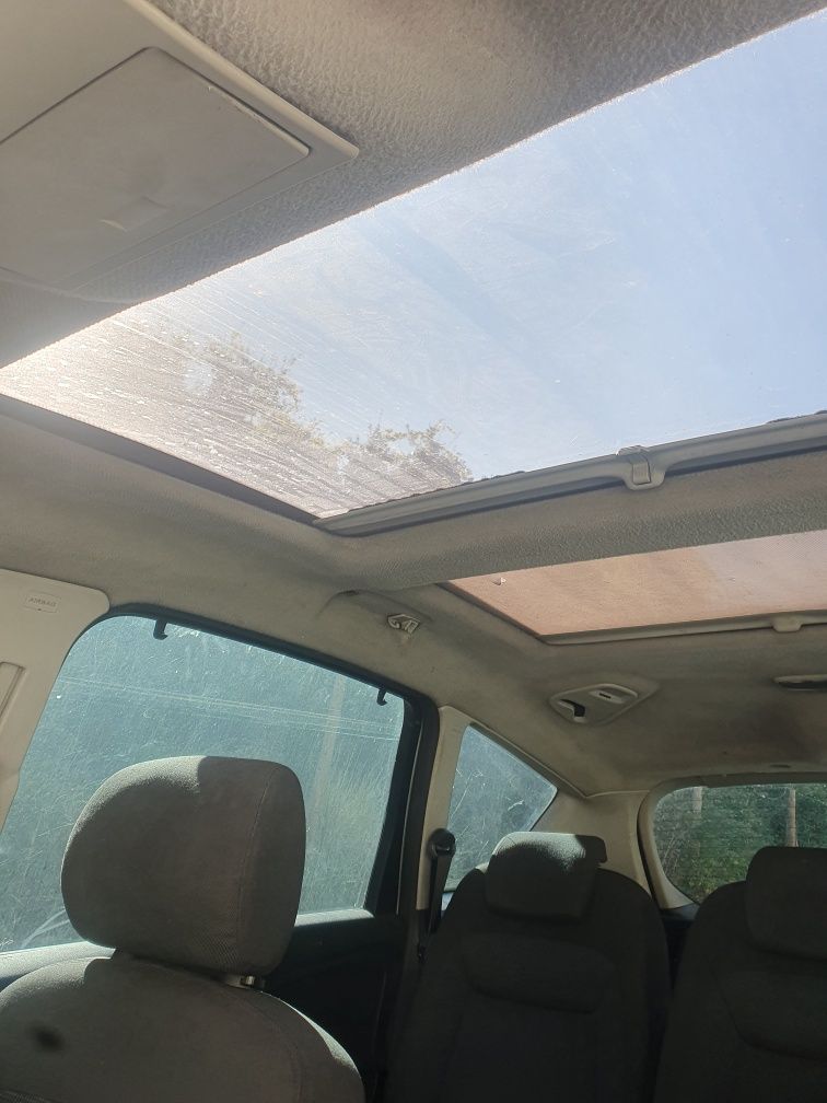 Ford s-max 2.0 140 cavalos posso aceitar algumas trocas