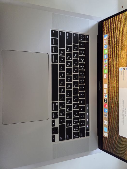 MacBook pro 2019 16 i9