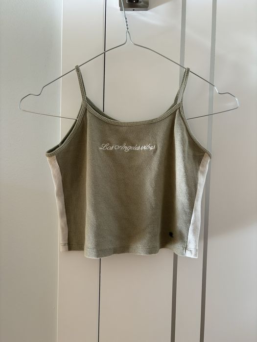 Crop top na ramiączka