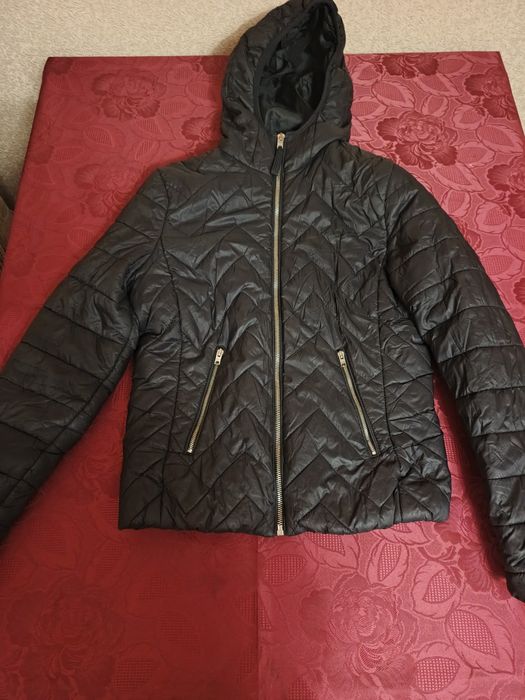 Жіноча куртка осінь-весна