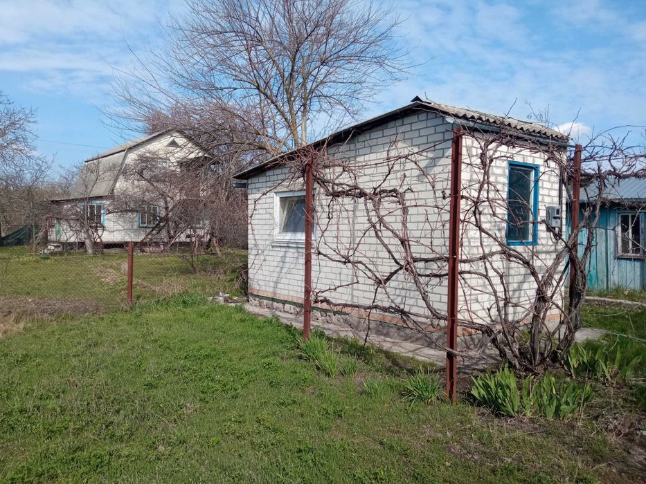 Продам дачний будинок в СТ Фотон