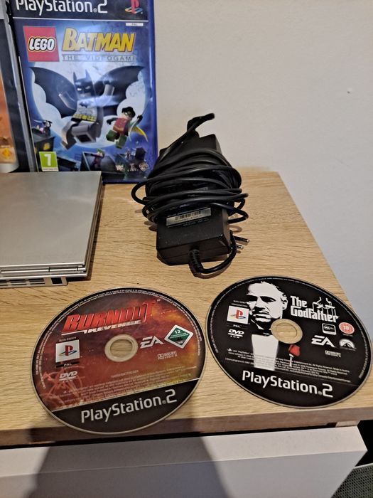 Konsola PlayStation 2 Slim Silver +Gry Pad