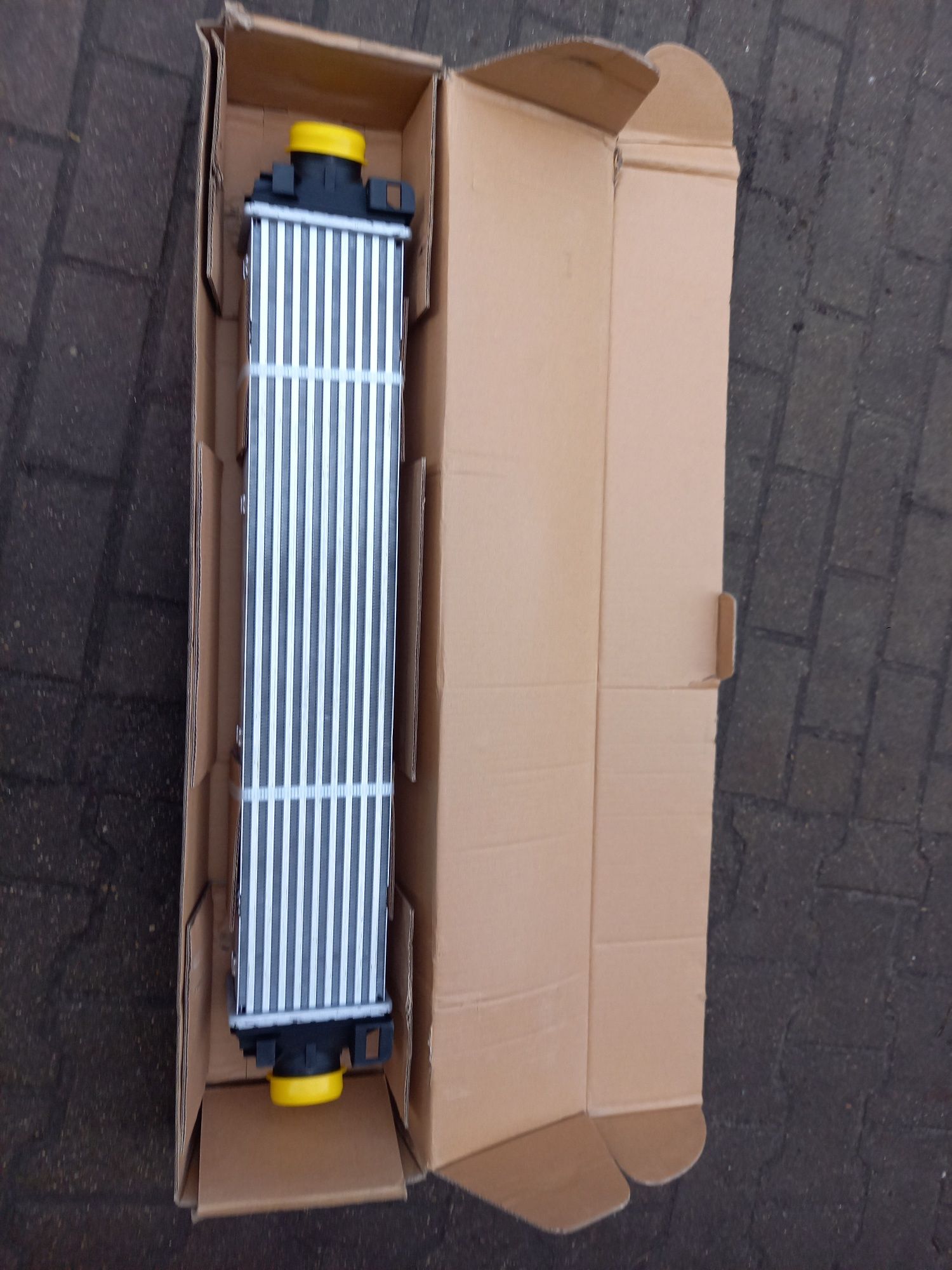 Intercooler Audi A4 A5 A6 Q5 nowy NRF309085