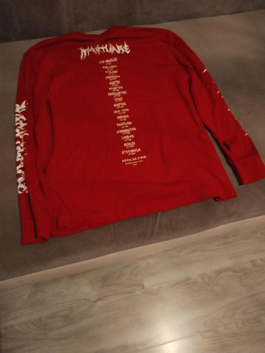 t-shirt młodzieżowy