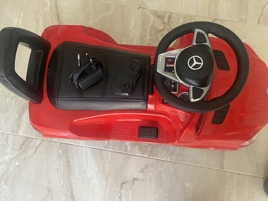 Детский электрический автомобиль