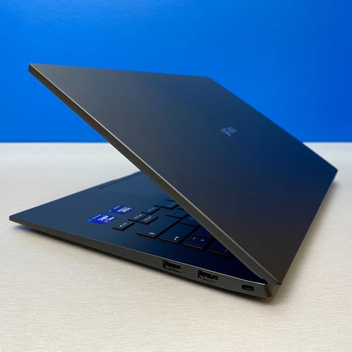 LG Gram 14ZD90S - 14" WUXGA | Core Ultra 7 155H | 16GB | 512GB SSD