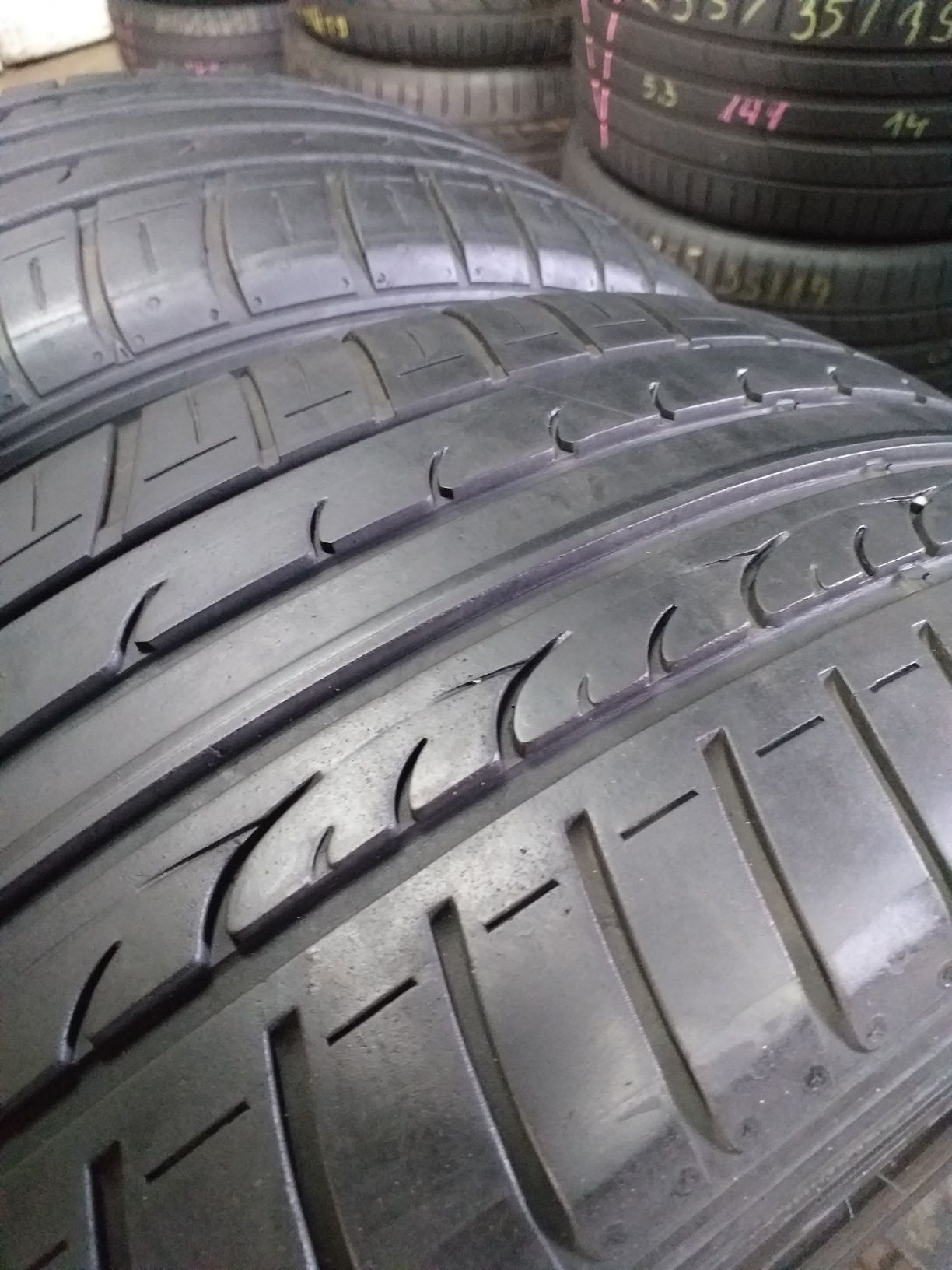 Opony 225/45R17 DUNLOP