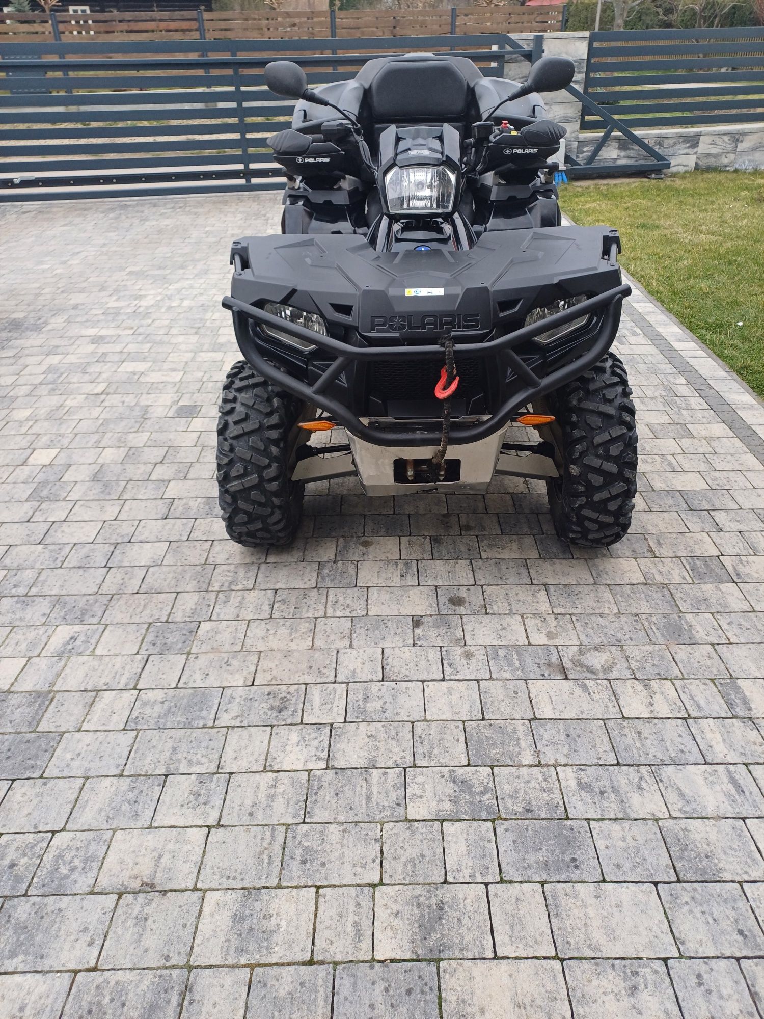 Polaris Sportsman 570 EFI Black Edition