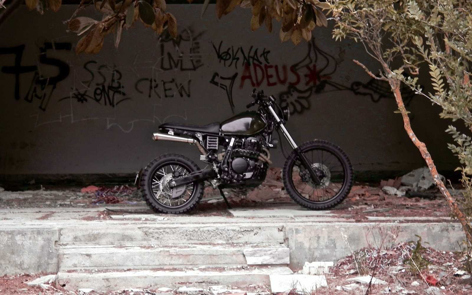 Honda NX 650 Dominator Scrambler