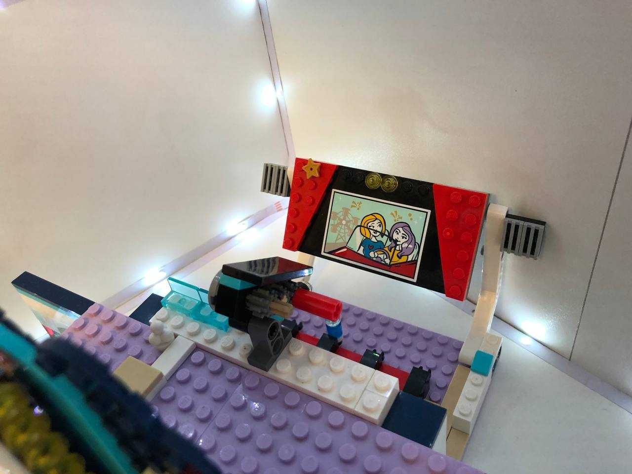 LEGO 41448 Heartlake City Movie Theater - Friends