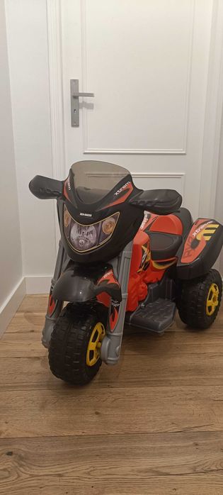 Moto elétrica para crianças