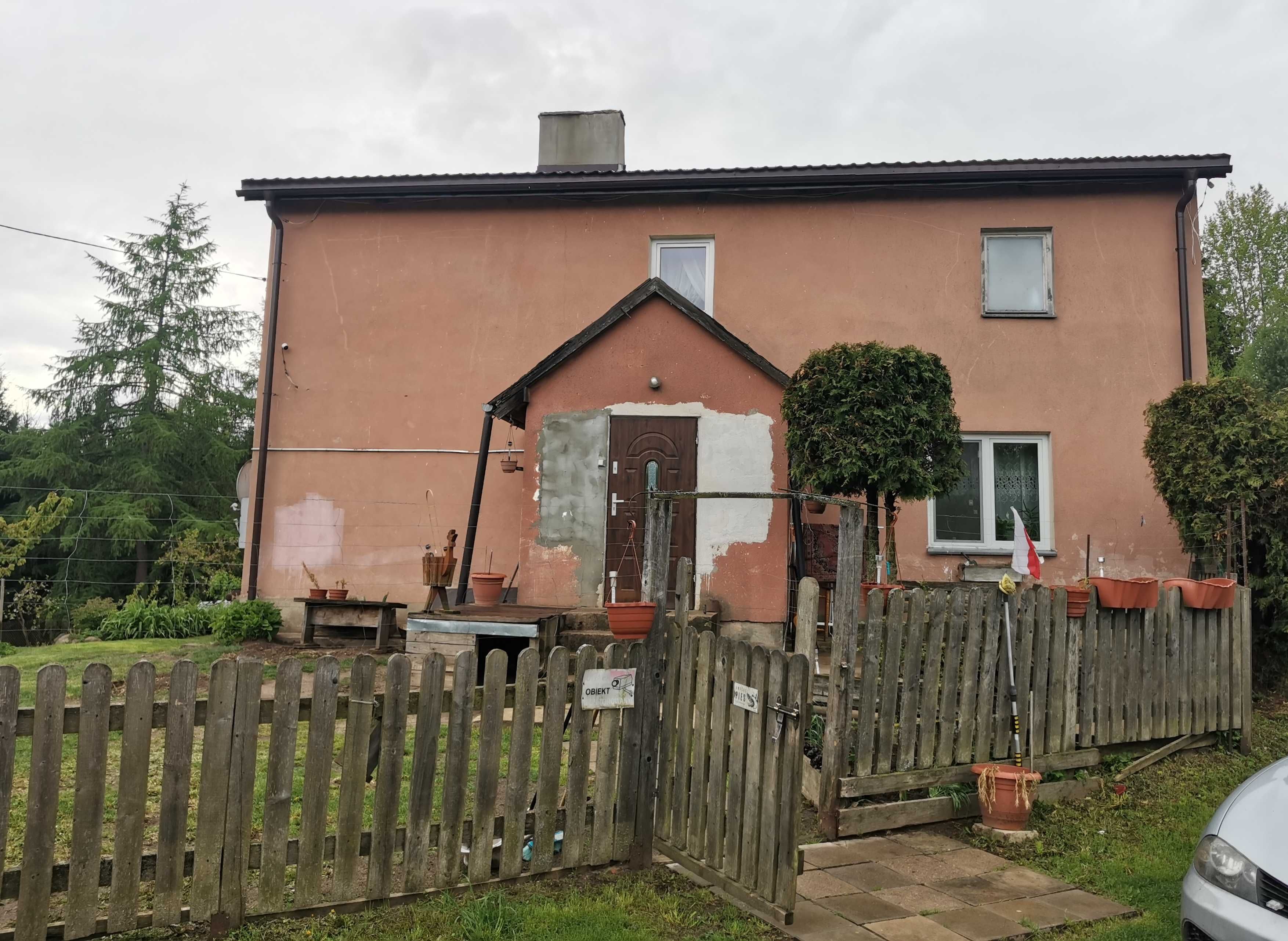 Sprzedam dom piętrowy wolnostojący