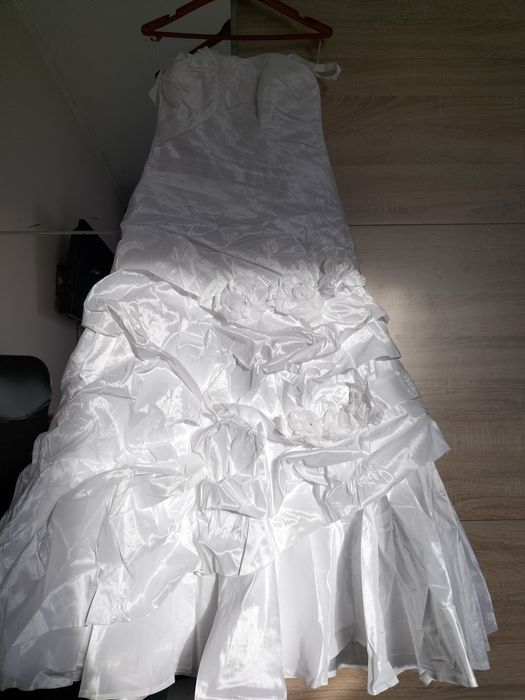 Suknia ślubna r.40