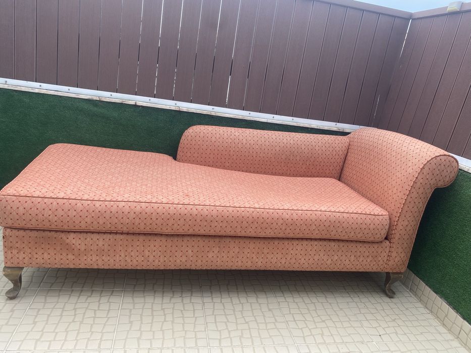 Chaise Longue em tesido/ sofa