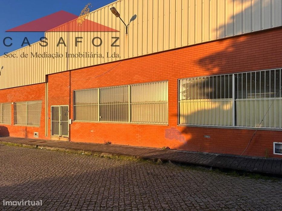 Arrendamento Armazém S. Pedro da Cova, Gondomar